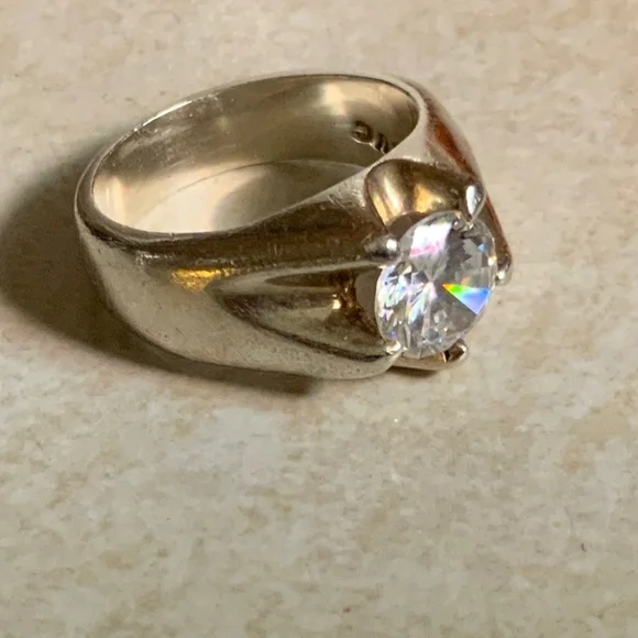 Vintage Zirconia Diamond - Men’s or Women Sterling Silver Ring - Picture 3 of 6